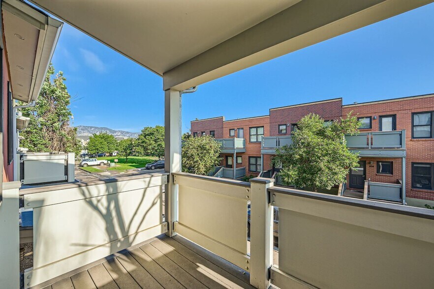 Building Photo - 3220 Foundry Pl