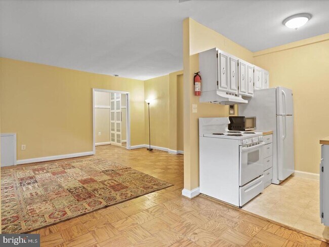 Building Photo - 3051 Idaho Ave NW