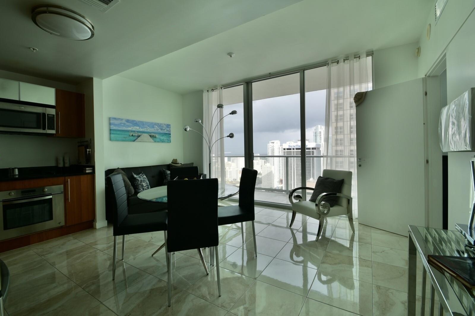 Building Photo - 300 Biscayne Boulevard Way