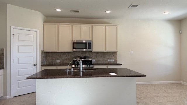 Building Photo - 3822 Supremes Trail