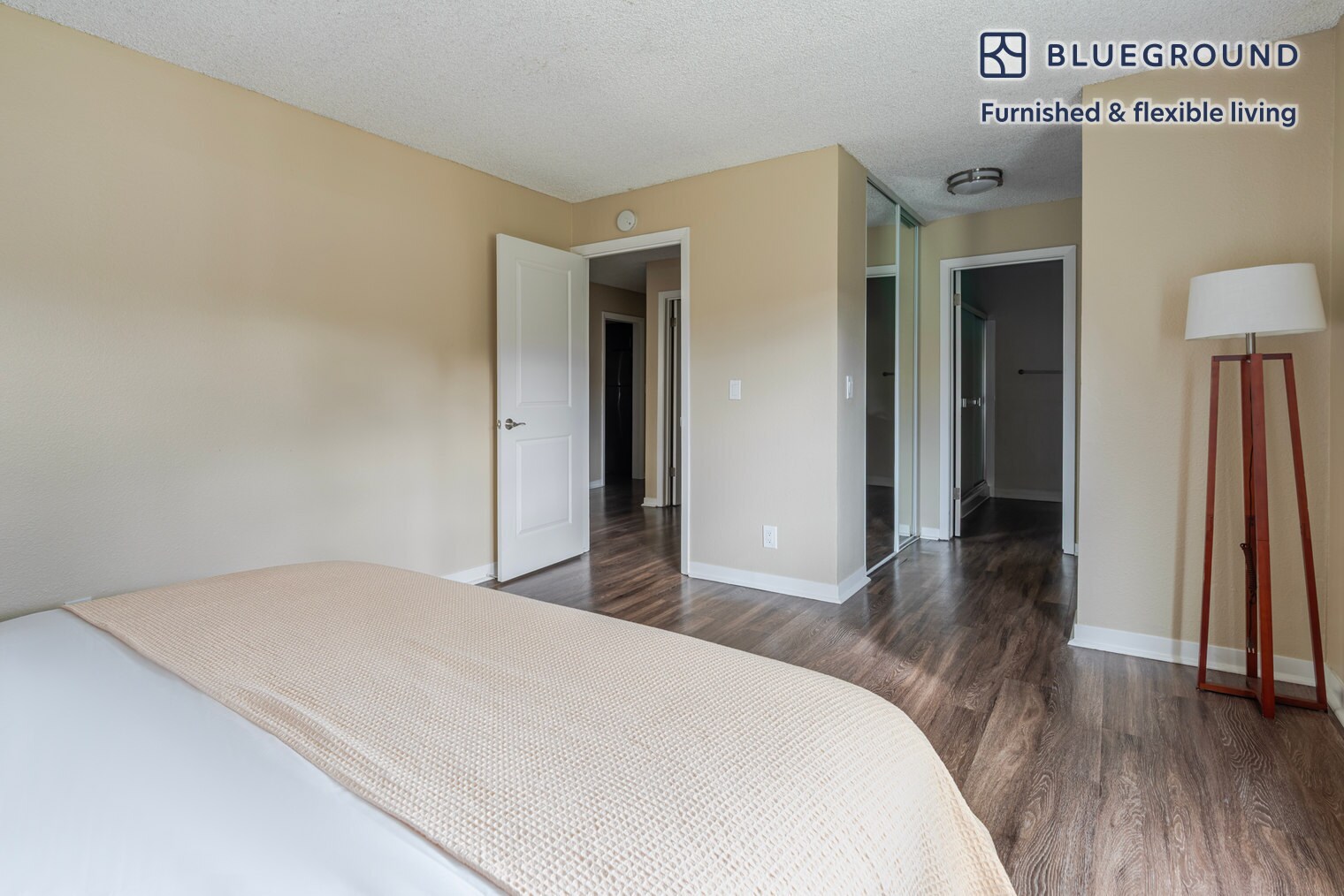 Building Photo - 788 Edgewater Blvd