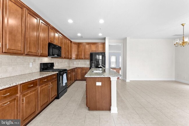 Building Photo - 42788 Lauder Terrace