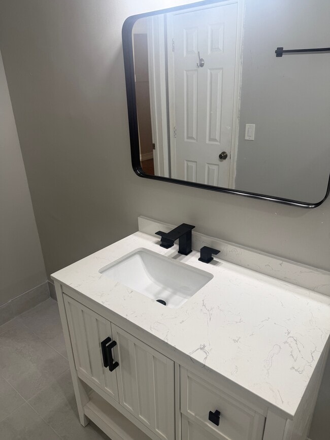 Building Photo - 14912 SW 143rd Ct