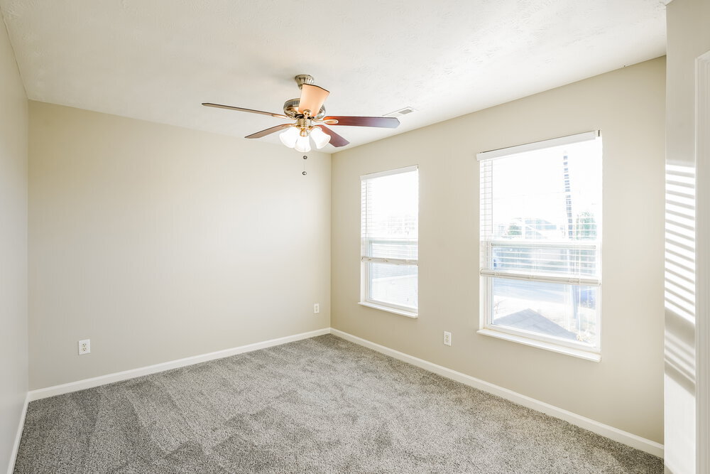 Building Photo - 305 Stewart Springs Dr