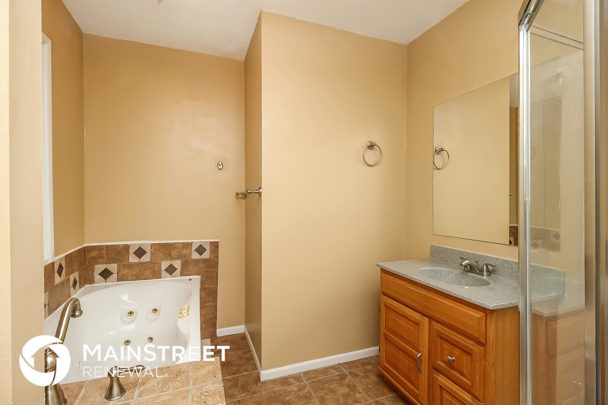 Building Photo - 14412 Wilshire Cir