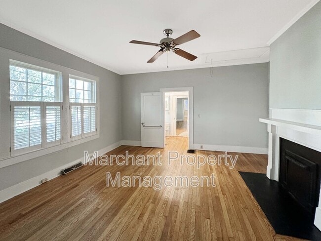 Building Photo - 6 Tomassee Ave