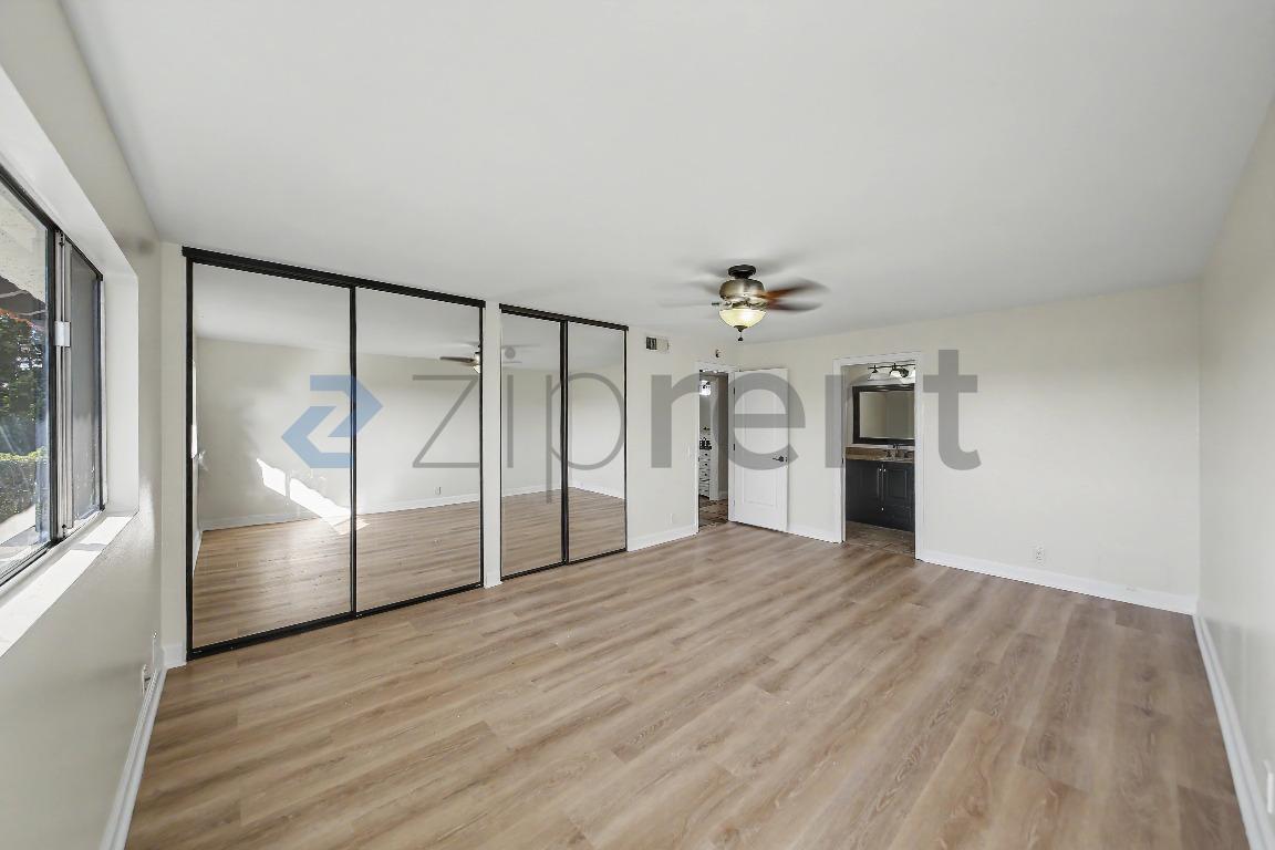 Building Photo - Unit 30