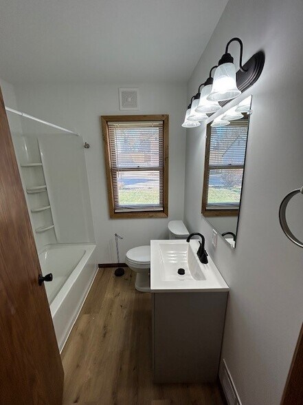 Building Photo - 4748 4th Ave S