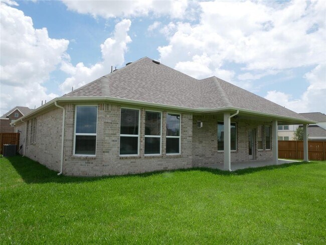Building Photo - 8503 Pier Cove Dr