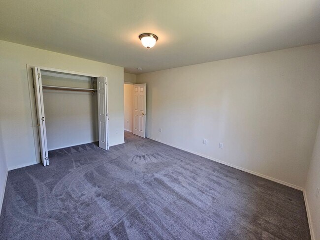 Building Photo - Beautiful Home In Greenacres