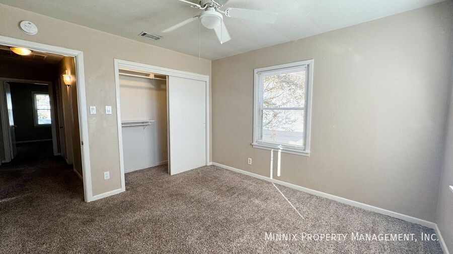 Building Photo - 3005 49th St