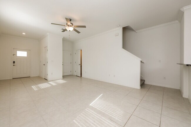 Building Photo - 2162 Azure Vw Wy