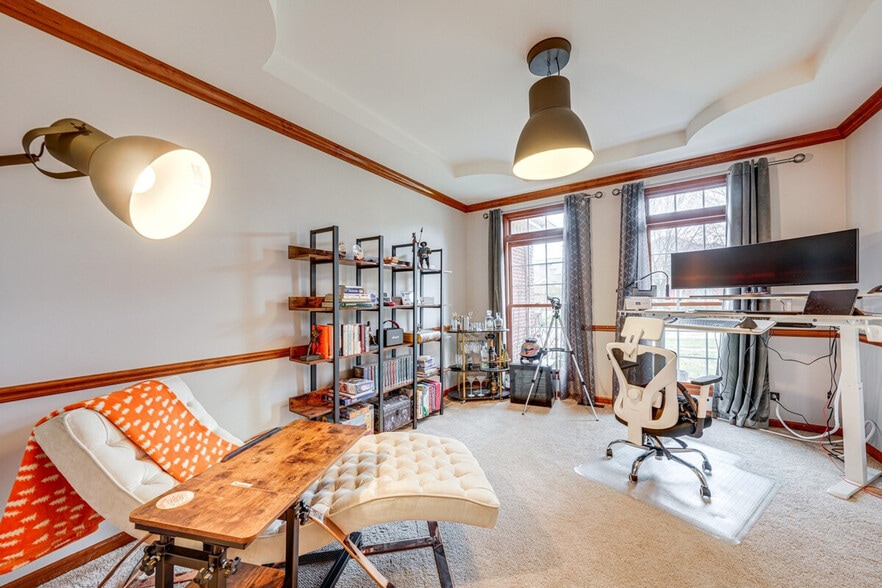 Building Photo - 3423 Goldfinch Dr