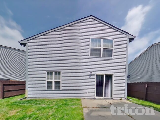 Building Photo - 4531 Riverbrook Ln