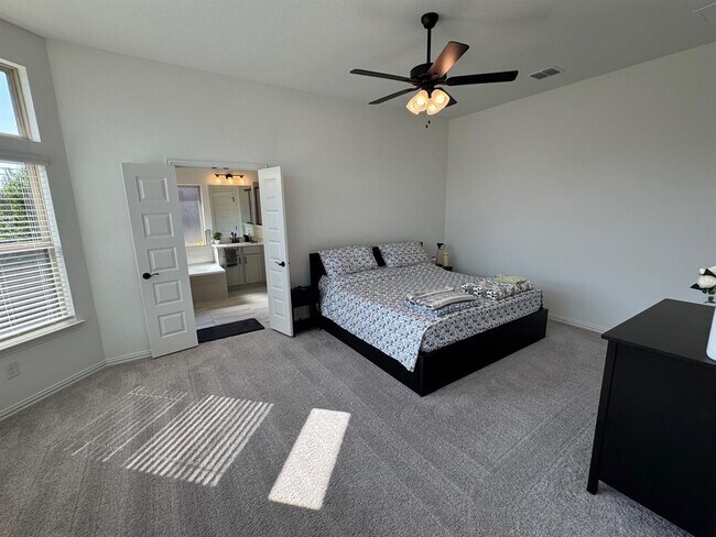 Building Photo - 201 Dove Tree Dr