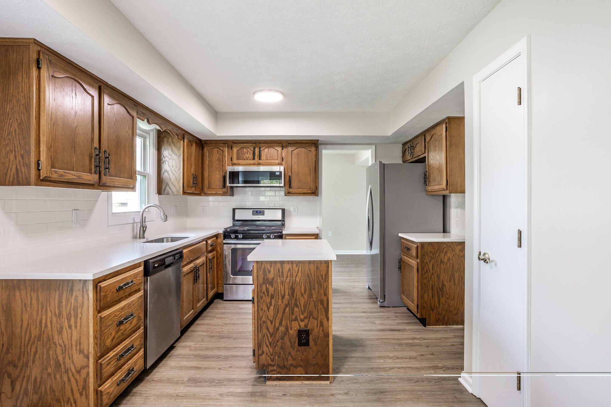 Building Photo - 6130 Bethesda Way