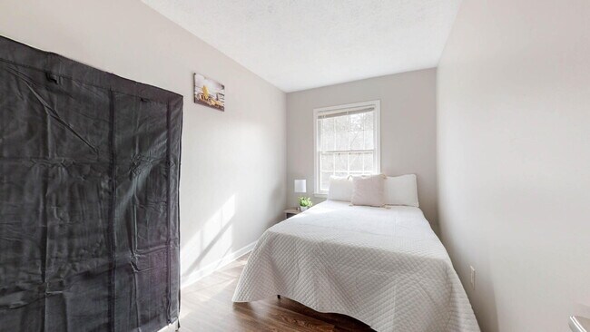 Building Photo - The Winmar | Enjoy convenient living in Conley, only 3 minutes away from the SR 42 @ Rock Cut Pl ...