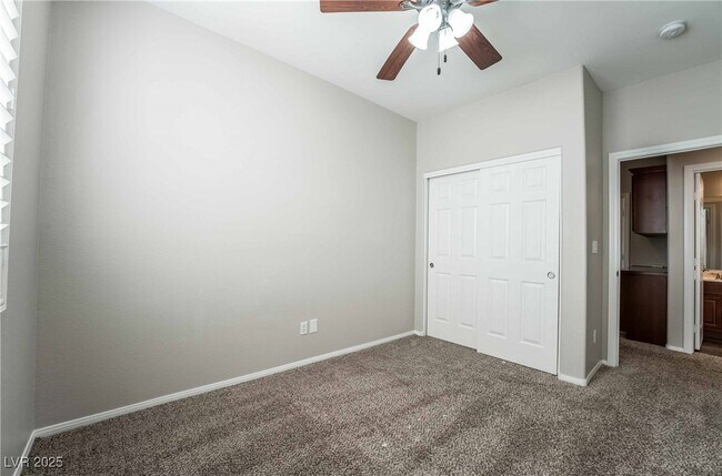 Building Photo - 2802 Auchmull St