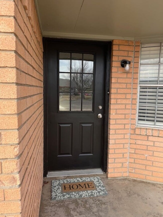 Building Photo - 3200 Wind Song Dr