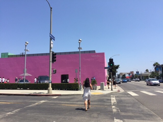 walking distance to all the best of W. Hollywood - 911 N Harper Ave