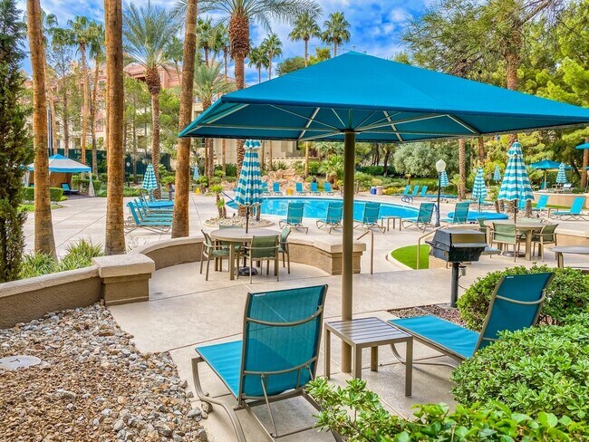 Building Photo - "Chic Las Vegas Condo Oasis: 1-Bedroom Gem with Granite Touch - 530 Sq Ft of Style!"