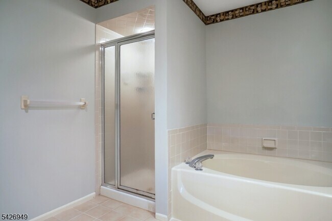 Building Photo - 16 Lagoon Way