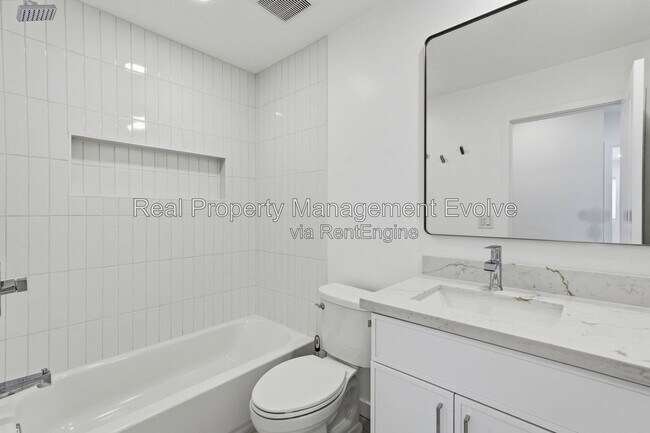 Building Photo - 7314 E Diamond St