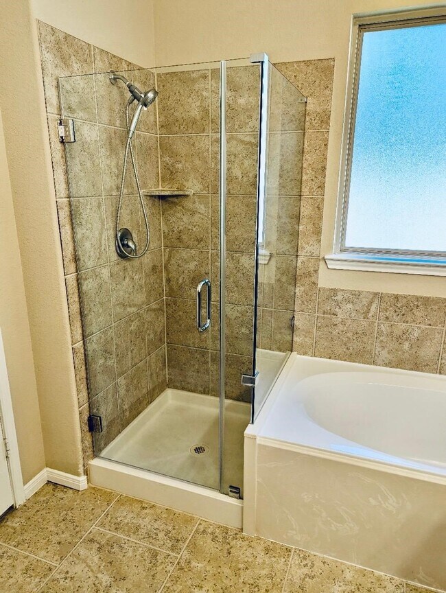 Building Photo - 8934 Alcina Dr