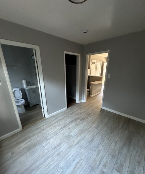 Building Photo - 52 Cleveland Ave