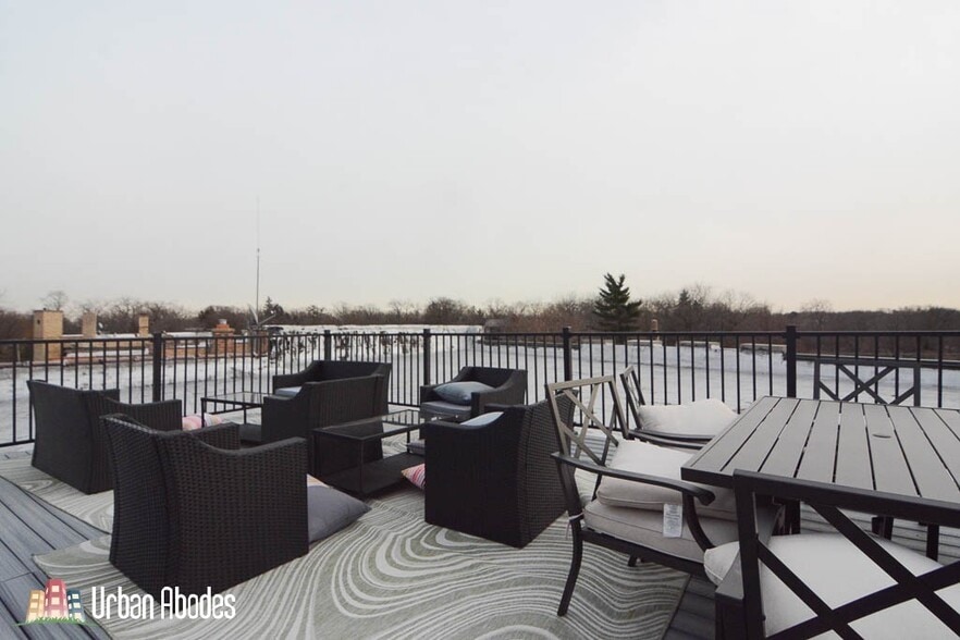 Building Photo - 727 Saint Johns Ave