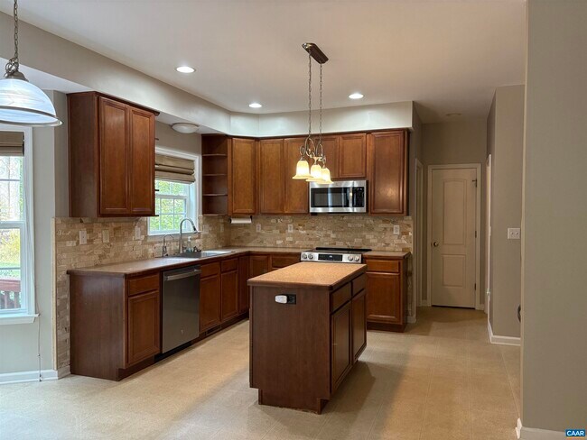 Building Photo - 1575 Preddy Creek Rd