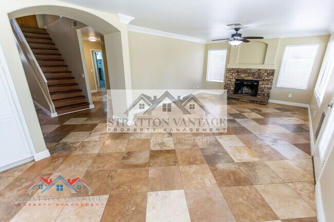 Building Photo - 7420 W Los Gatos Dr