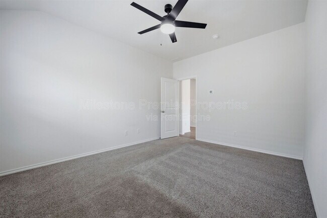 Building Photo - 2428 Montgomery St