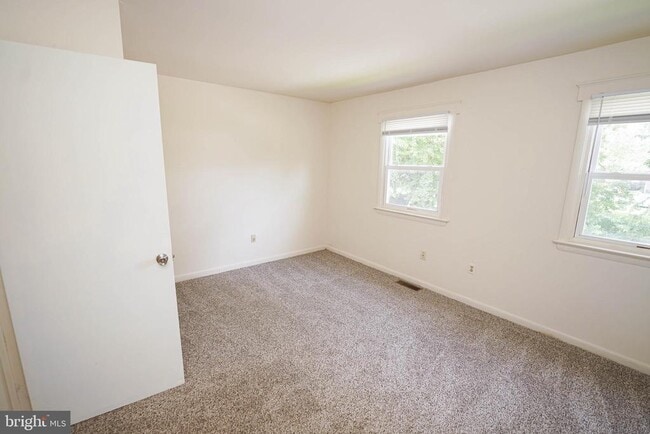 Building Photo - 764 Hemlock St