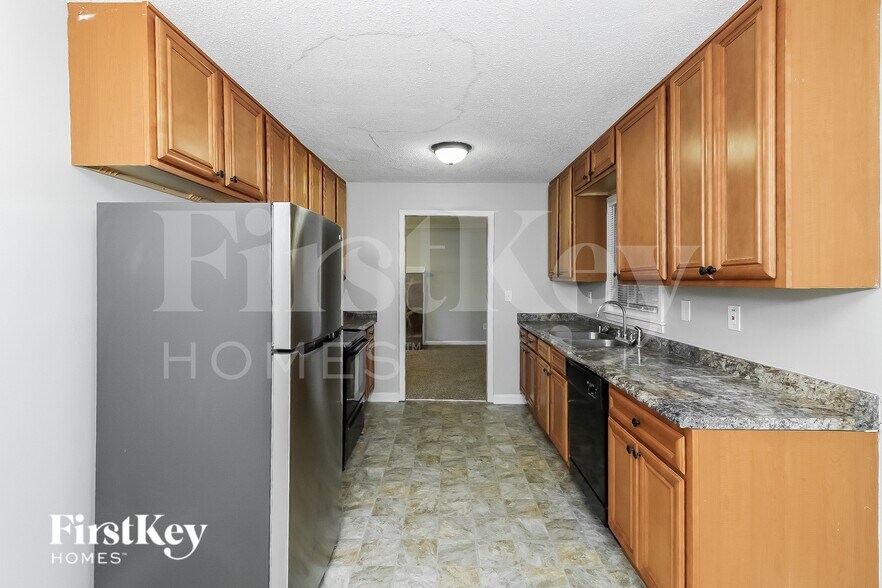 Building Photo - 4007 Wells Cir