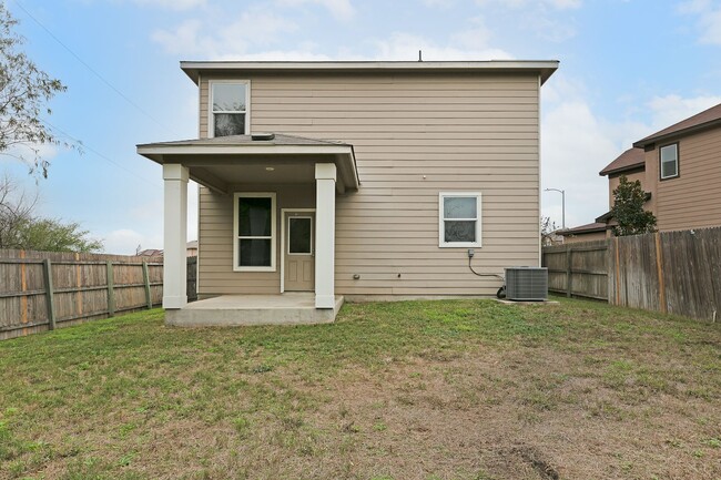 Building Photo - Millers Ranch 3 Bedroom Beauty