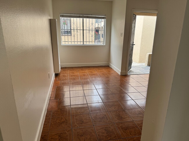 Building Photo - 839-841 W 83rd St