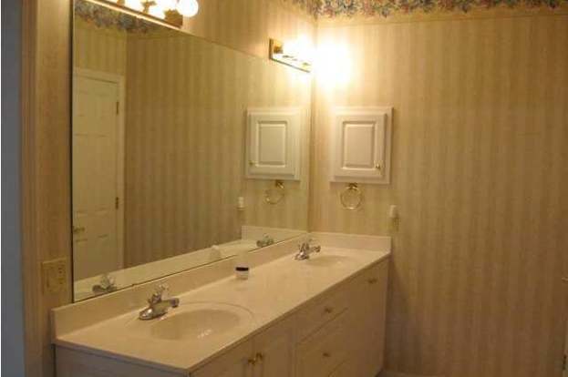Building Photo - 4114 Oak Pointe Dr