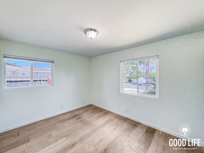 Building Photo - SD: 3BD/2BA Home in Oceanside with Private Backyard, Wood-Burning Stove & In-Unit Laundry