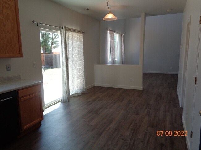 Building Photo - Great home!