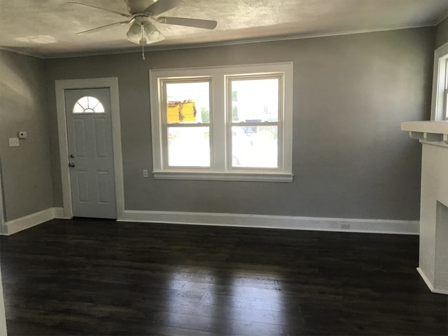 Building Photo - 815 Broadway Blvd