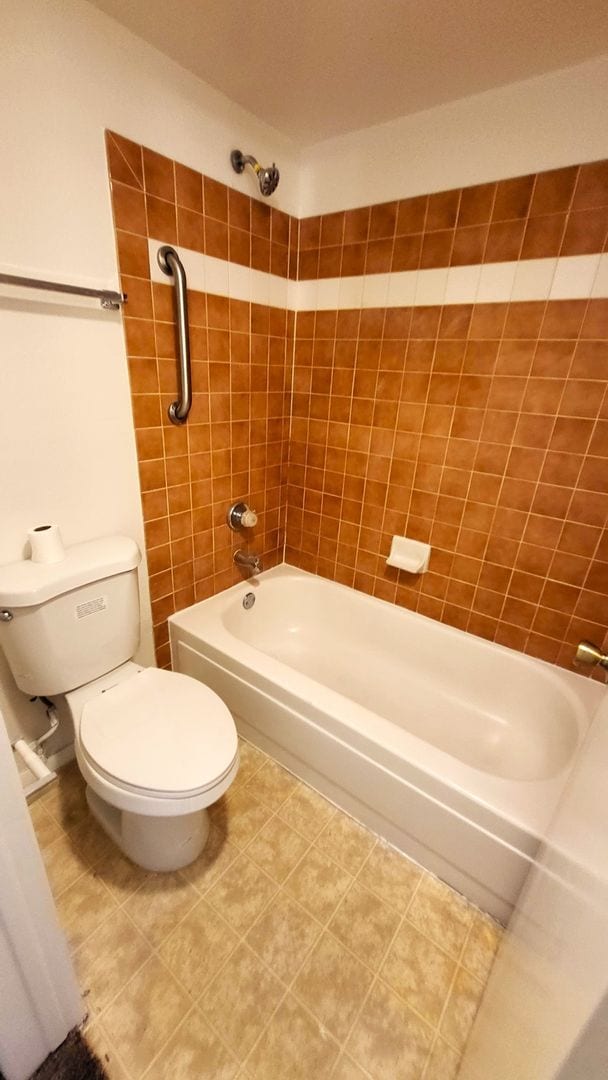 Building Photo - TEMPE TOWNHOME AVAILABLE IN GATED COMMUNIT...