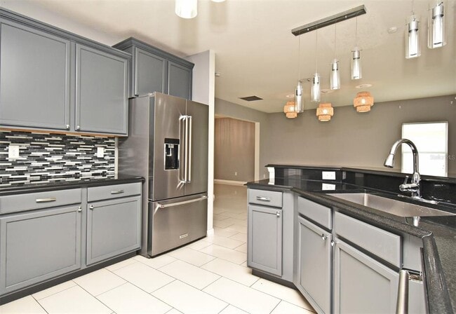 Building Photo - 475 Nadeau Way