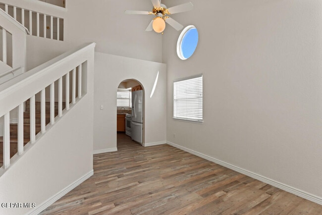 Building Photo - 11823 Stone Castle Dr