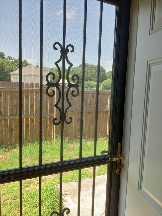 Building Photo - 1017 Wheel House Ln