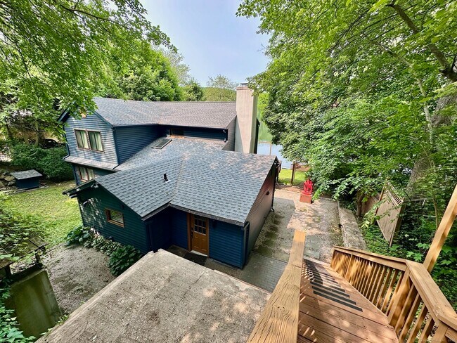Building Photo - 18 Candlewood Springs Road