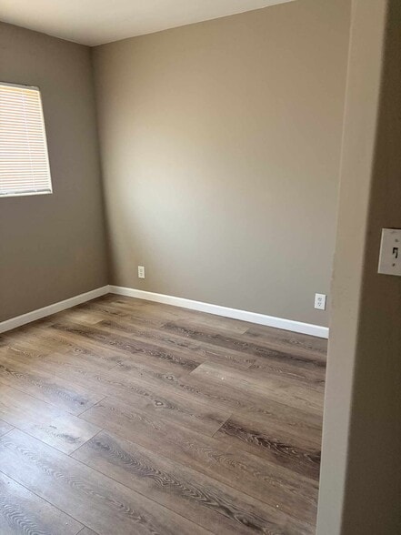 Building Photo - 730 S Haley St