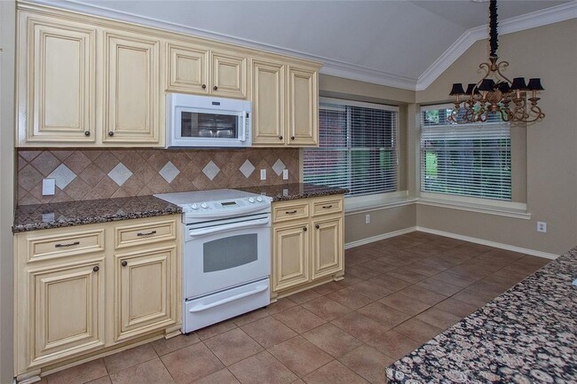 Building Photo - 7718 Trophy Pl Dr