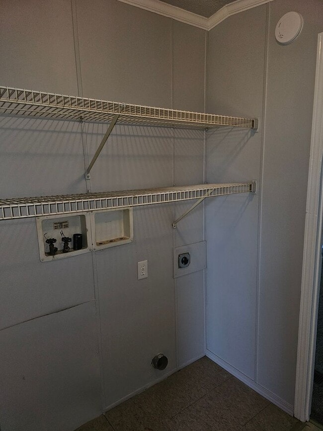 Building Photo - 3 bed 2 bath Mobile Home