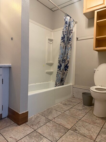 Bath - 216 S. College Avenue